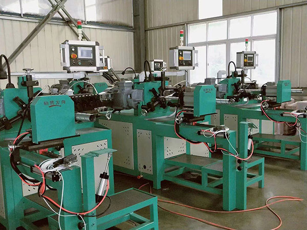 High-Precision Plastic Auxiliary Equipment Becomes Standard Matching for All Plastic Extrusion Production Lines